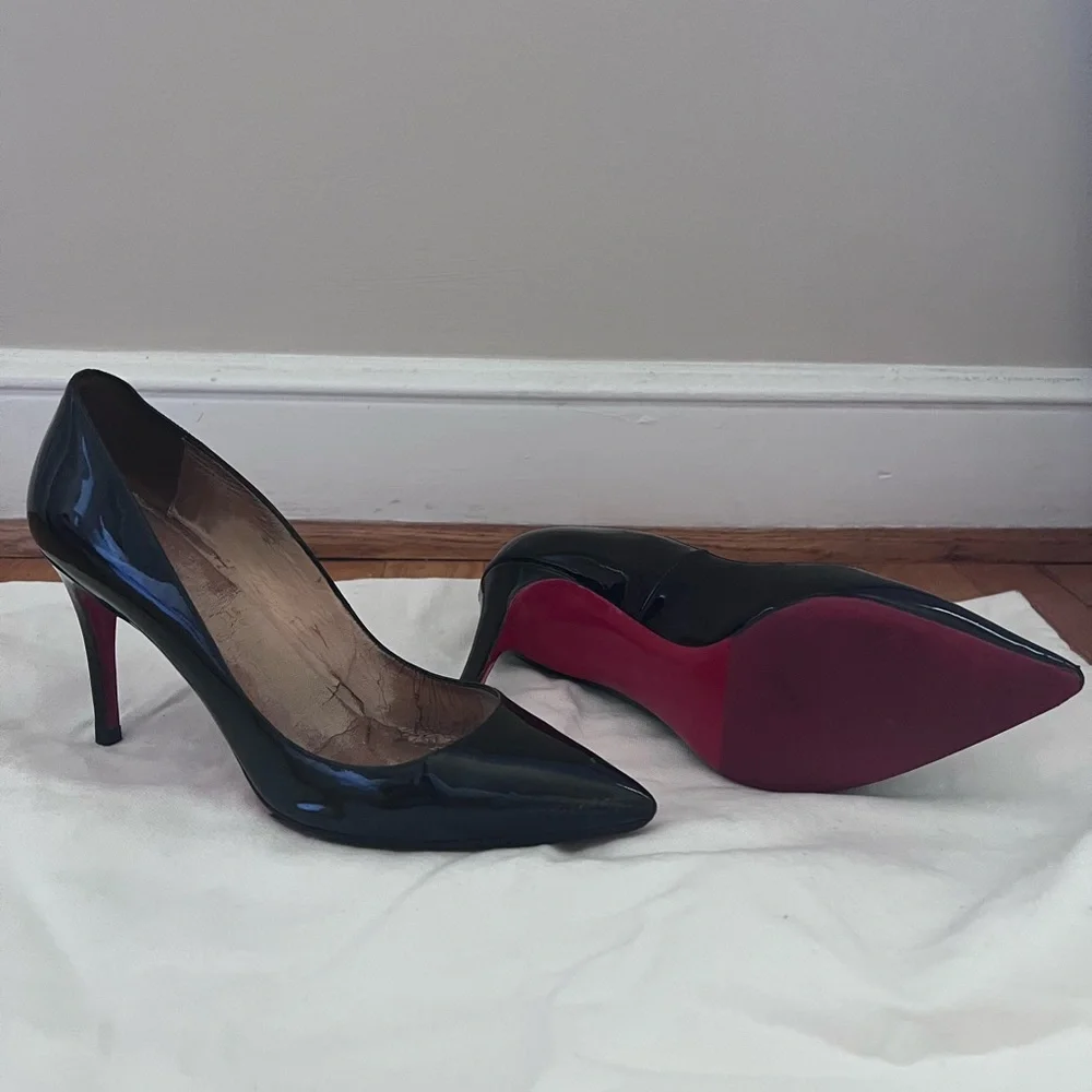 Christian Louboutin Black Patent Pointed pump - Picture 2 of 5